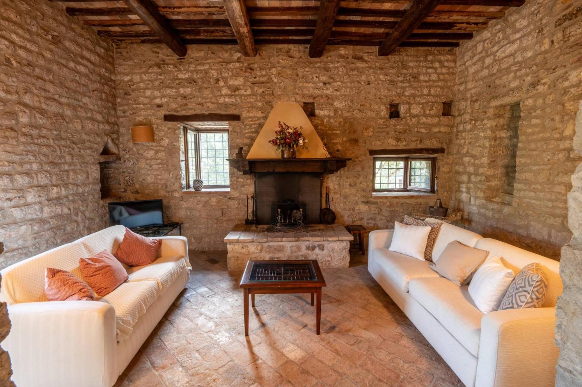 Castello Valenzino Bed & Breakfast Antognola Eksteriør bilde