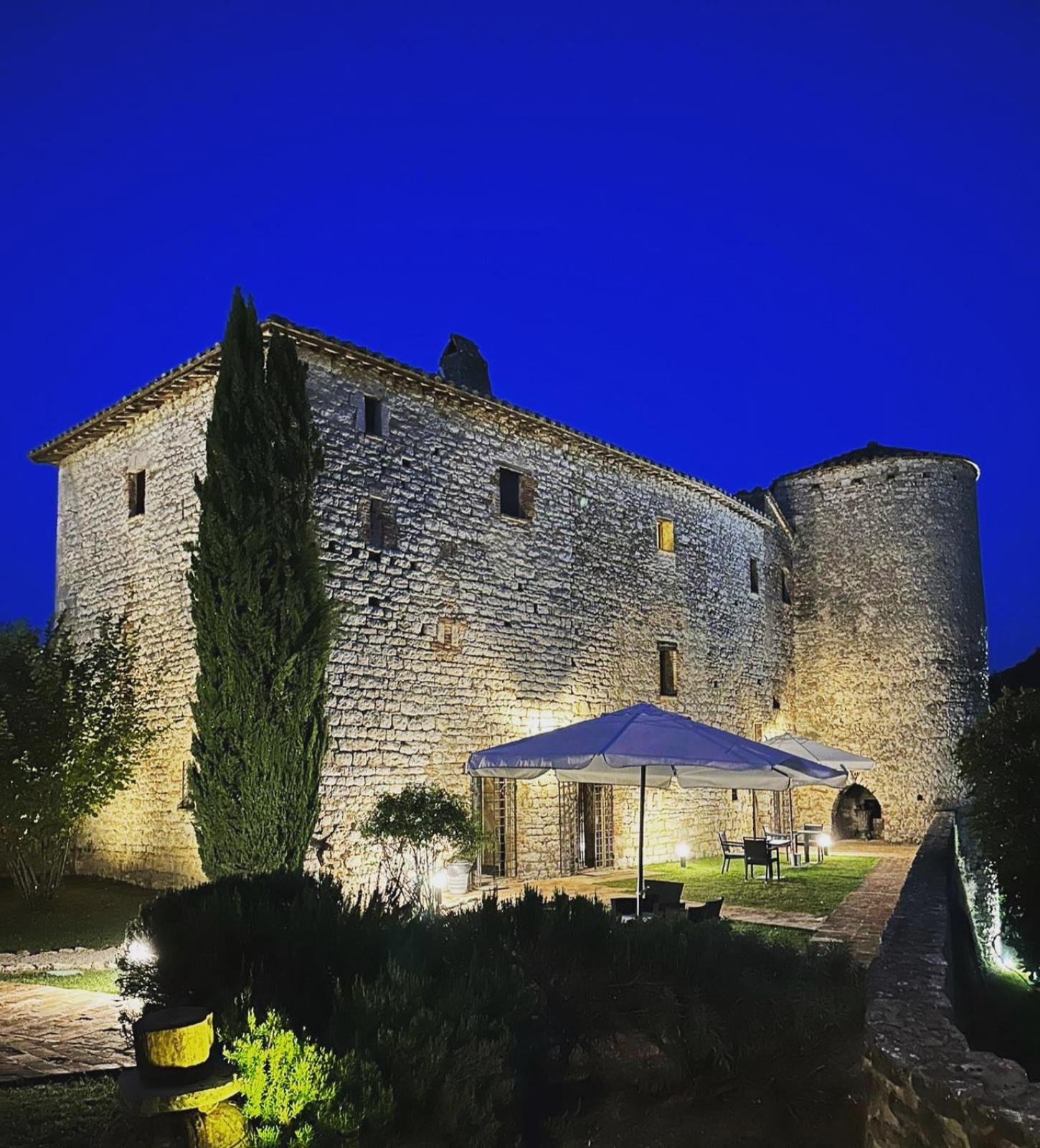 Castello Valenzino Bed & Breakfast Antognola Eksteriør bilde